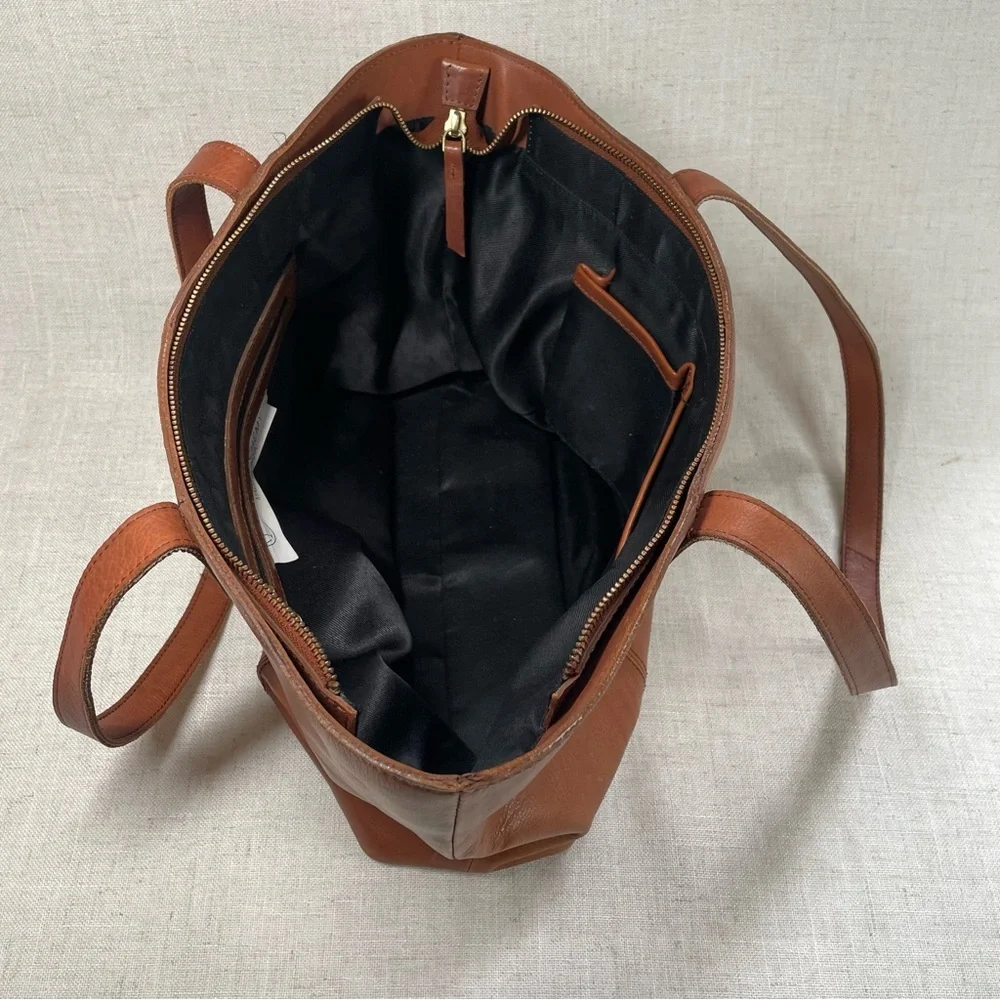 Civil Alchemy St. Louis Classic Leather Tote Bag​